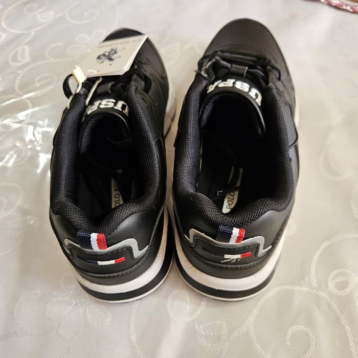 Продаётся новые мужские кроссовки POLO привезённые из заграницы