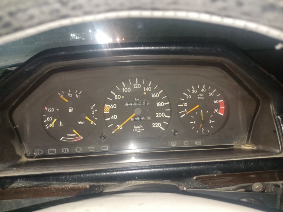 Продам щиток прибор Мерседес 124