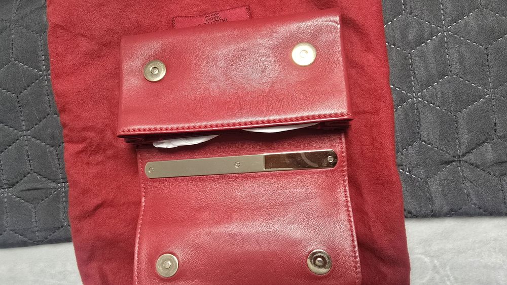 Geanta crossbody Valentino Garavani Vavavooom red,ca noua,piele,sacule
