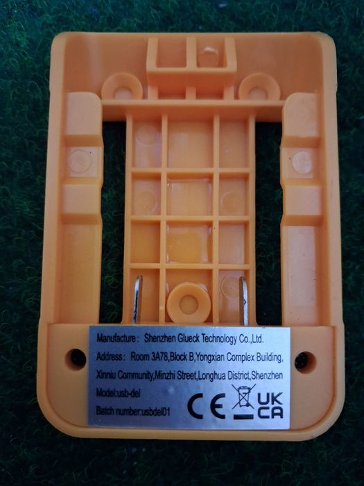 Адаптер за зареждане за батерия  Dewalt