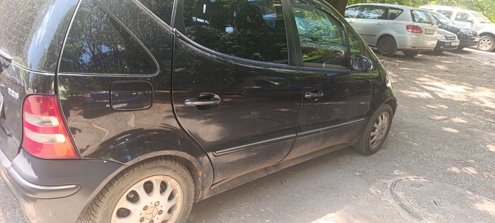 Продавам Mercedes A 160