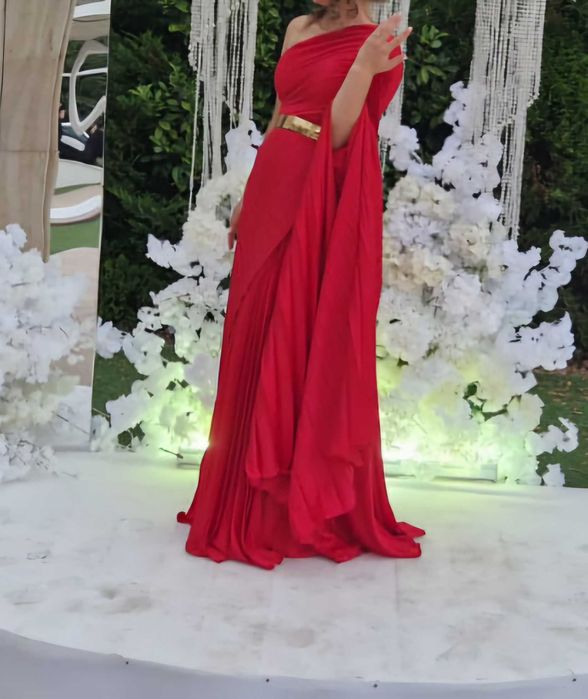 Rochie de nunta rosie