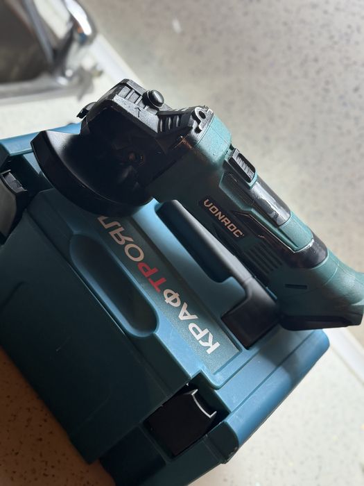 Флекс на акломлаторна батерия