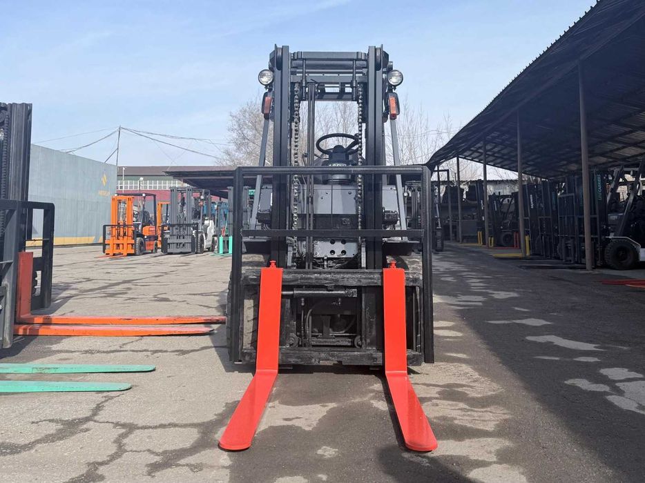 Вилочный погрузчик TOYOTA 6FG30