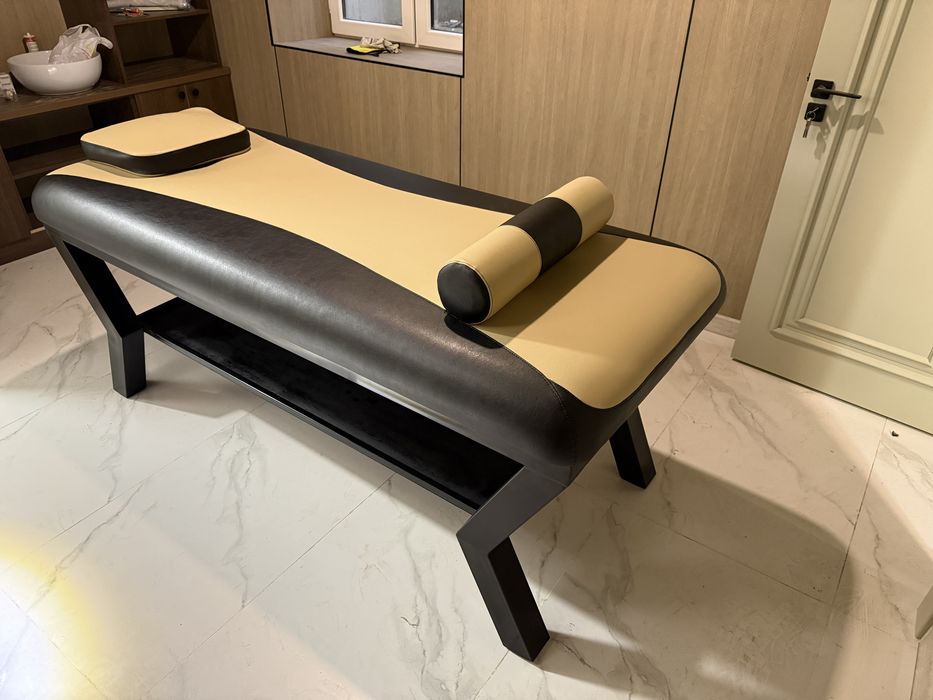 Кушетка модель Tesla для массажа, массажный стол для спа салонов