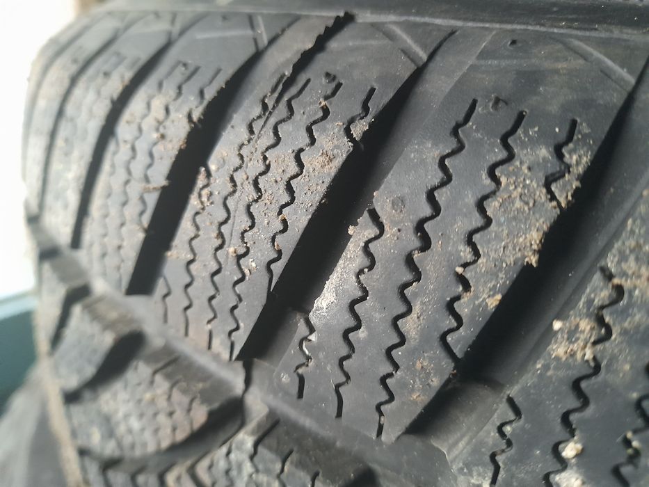 Set 4 Anvelope 205-60-16 M+S Noi 2025 cu Jante 5x112 de Audi B 8-9