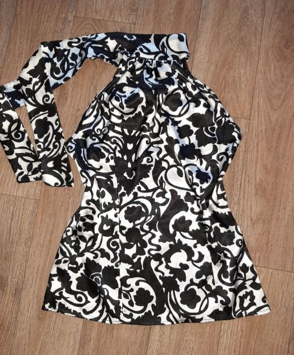 Блузка из атласа