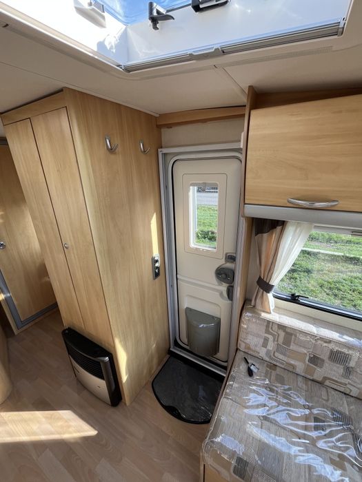 Rulotă Impecabila (2zone) Scurtă, Ușoară, 2009, Off Camping, 4locuri