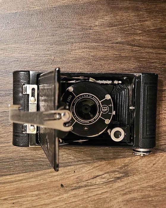 Vintage Camera | Kodak - Vest Pocket Model B (1925-1934)