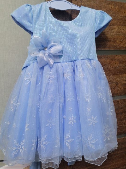 Нарядные платья на девочку