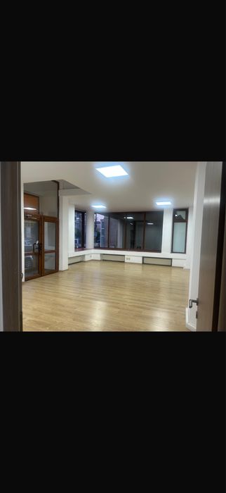 Proprietar, inchiriez spatiu  comercial, strada Banca Nationala