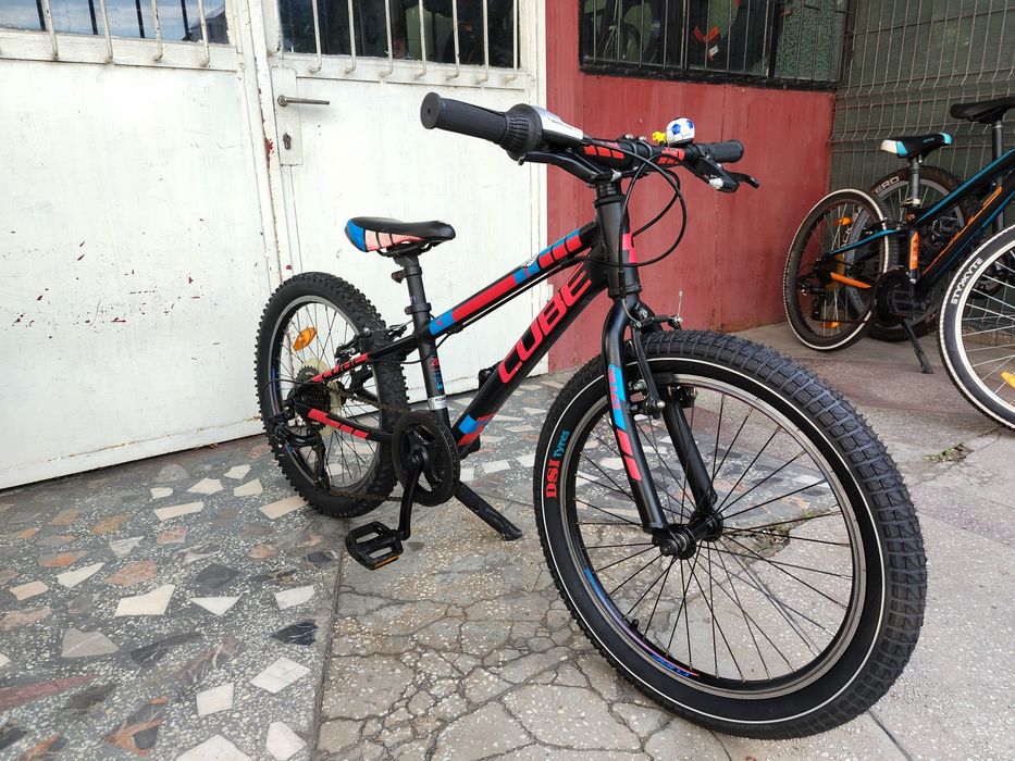 Bicicleta pentru copii Cube de 20