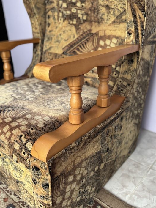 Fotolii vintage + masuta lemn masiv - set mobilier stare excelenta