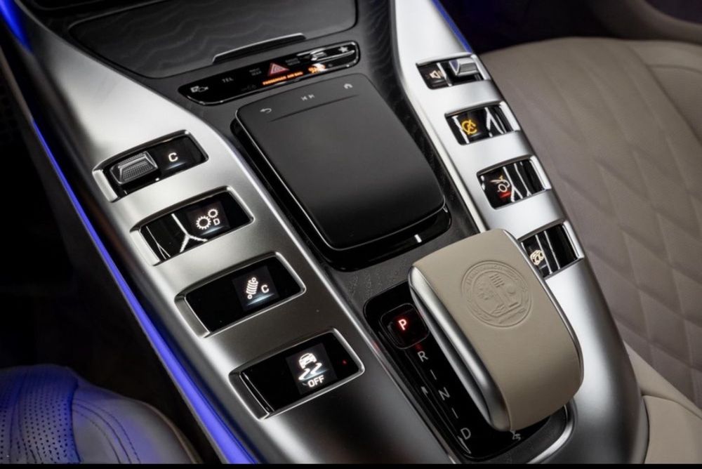 Mercedes-Benz AMG GT 53 4MATIC+ 3.0L 435 Cp