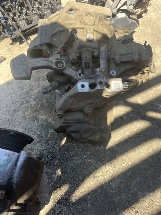 Cutie de viteze vw 5+1 cod motor BLS,BSU