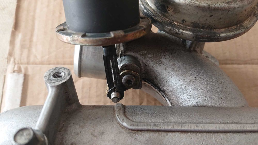 Всмукателен колектор с ЕГР за форд фокус .