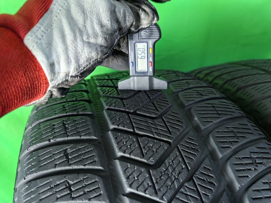 255/40R21 Pirelli 2022 6,5mm stare foarte buna