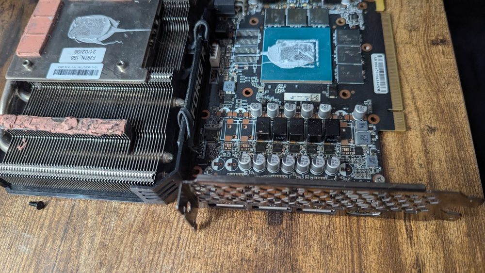 Placă video RTX 3060 12GB DEFECTĂ