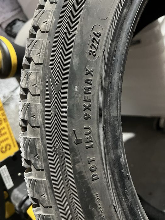 Шина зимние 235/45 R17