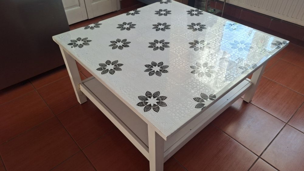 Măsuță de cafea 90x90