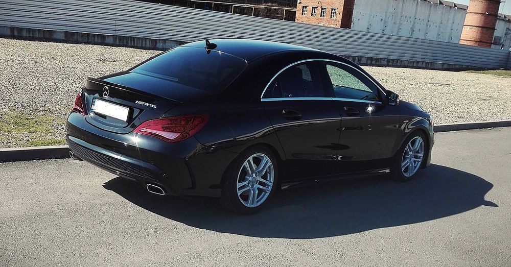 Autoturism Mercedes CLA pachet AMG