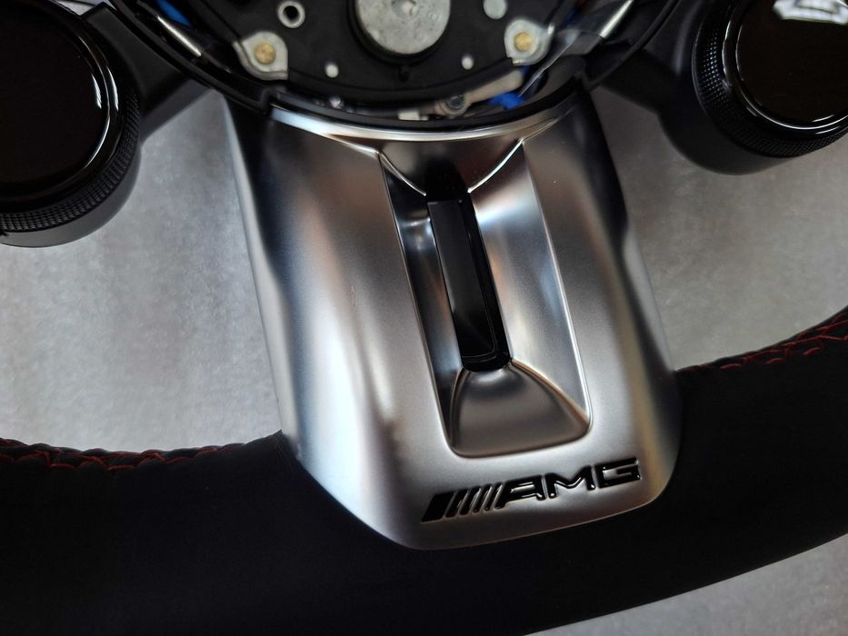 Нов Оригинален Волан Алкантара AMG Mercedes W206 W223 W213 W257 W167 W254 63 65 C63 E63 - Червен шев