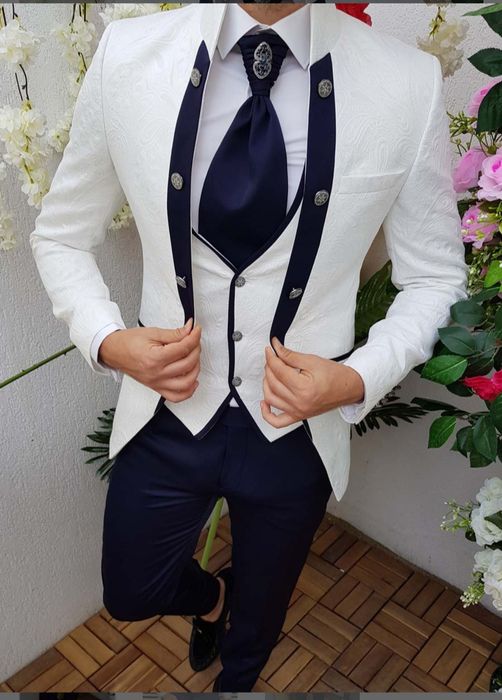 Vand costum ceremonie