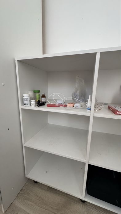 Белый стеллаж/тумба  + в подарок блендер