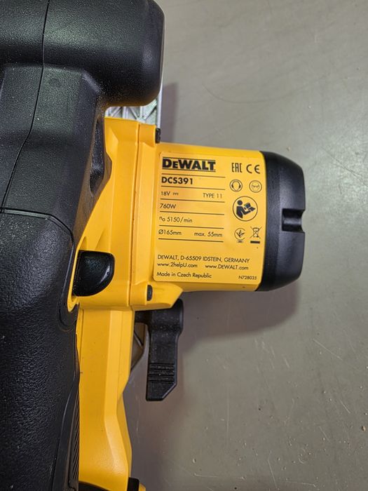 Dewalt DSC 391 с батерия