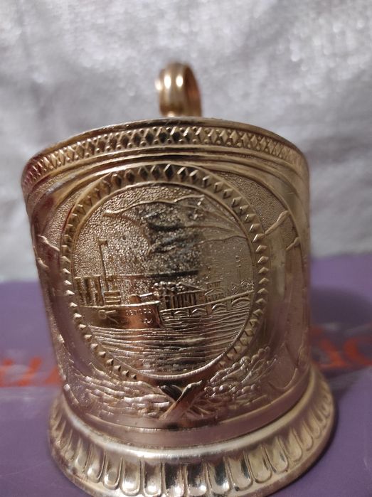 Продам три подстаканника (СССР)