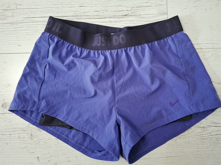 Nike Dry Fit-Ориг. Дамски шорти и клин 2в1