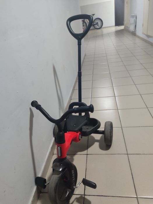 Трехколёсный велосипед