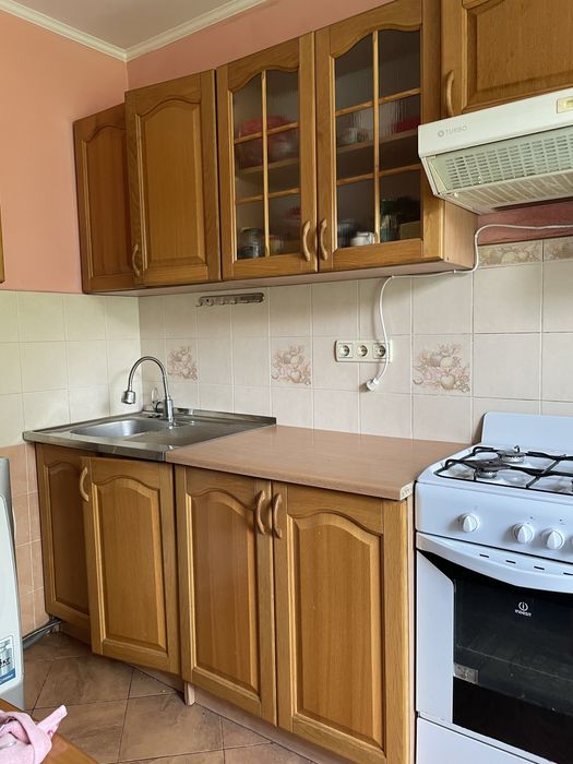 Продаю кухонный гарнитур