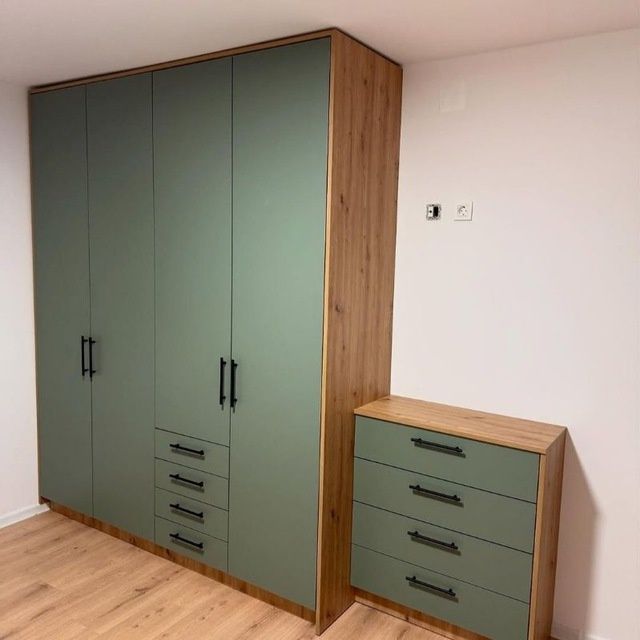 Shkaf optom sexdan birinchi quldan olasiz .990 metri qarap
Доставка ус