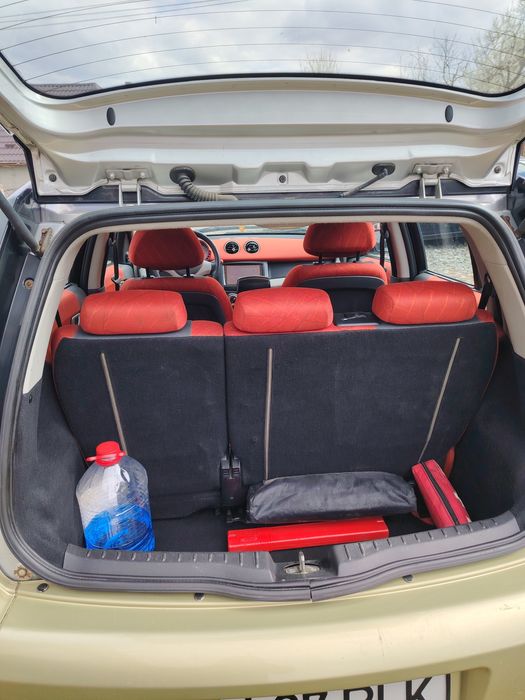 Vand smart foufour 1.5 benzina 110 cp 2005