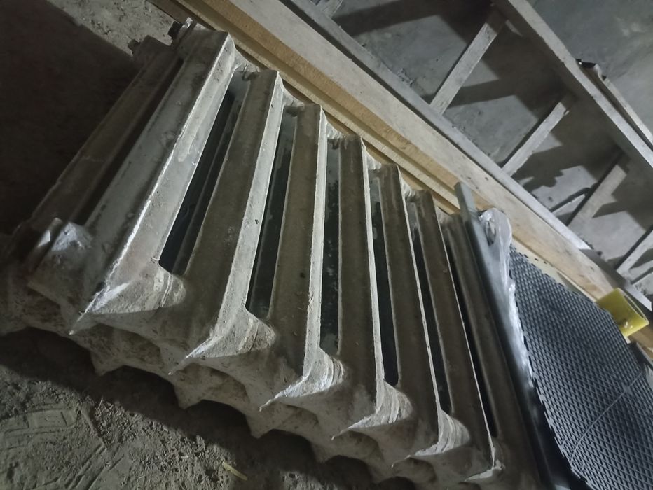 Чугунный батарея