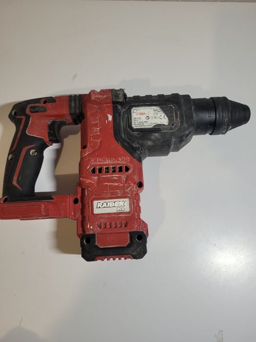 Акумулаторен безчетков перфоратор Raider RDP-BBRH20 (ЗА ЧАСТИ)