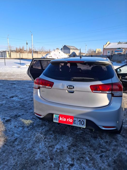 Продам машину киа рио