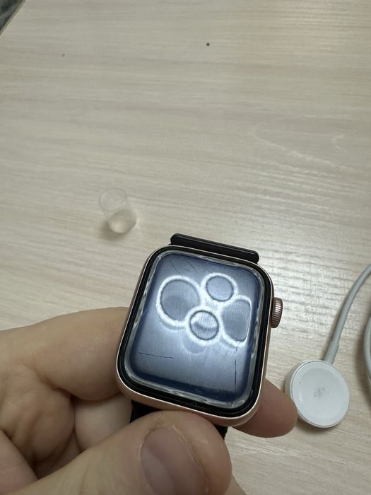 Часы Эпл вотч SE40 mm