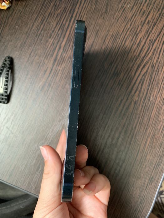 Продам 13 iphone на 128 гб