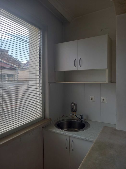 Дава се под наем Едностаен апартамент в София, Център - 30 кв.м за 295.8 € - Снимка #3