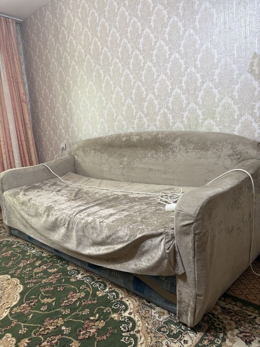 Отдам диван даром