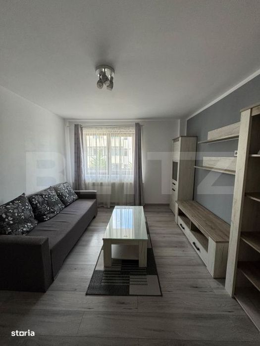 Apartament 2 camere, decomandat, loc de parcare