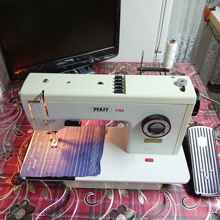 Masina  cusut PFAFF cu graifar industrial rotativ si multiple operatii