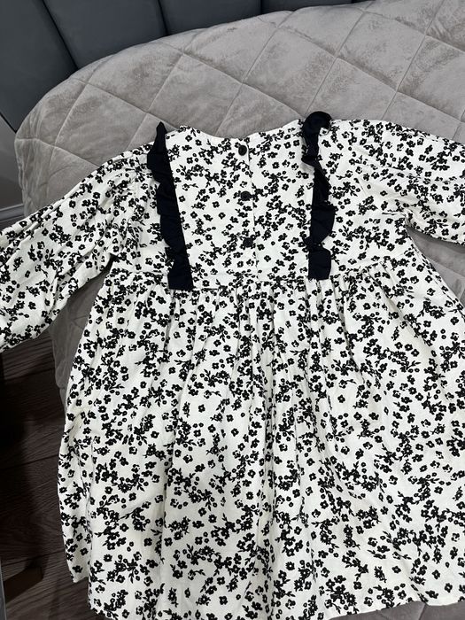 Продается платье для девочки