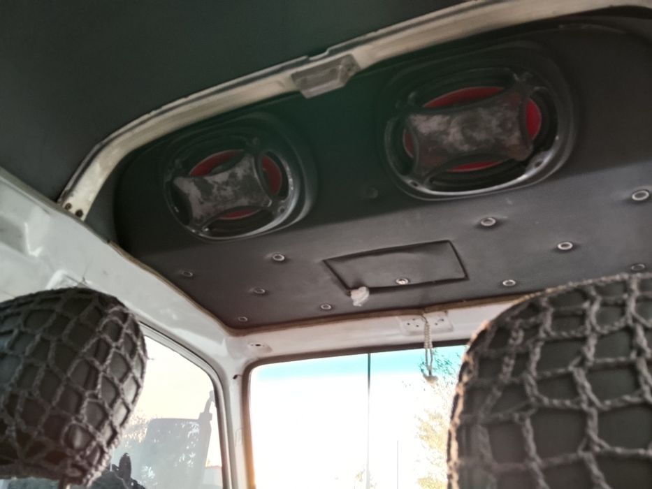 Moshina masla 6 oy oldin motordan chiqqan yangi mayor quyilgan