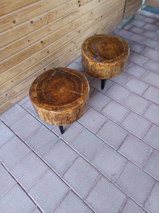 Noptiere , măsuta sau taburet din trunchi de larice