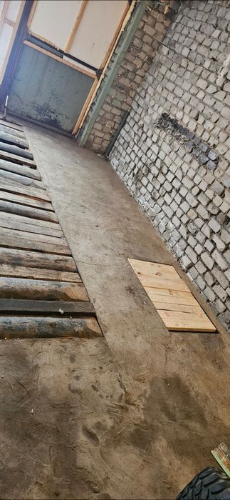 Продам большой гараж