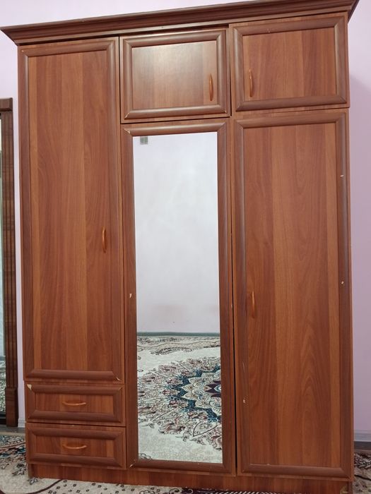 3 эшикли ойнали шкаф