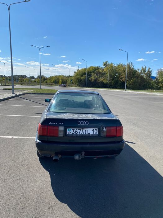 продам машину audi b4